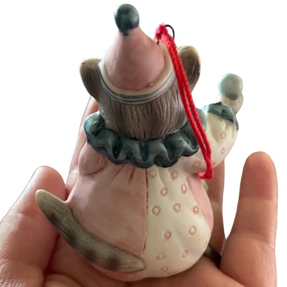 Vintage 1985 B. Shackman Schmid Kitty Cucumber Cat Juggling Ceramic Christmas Or - Picture 3 of 6